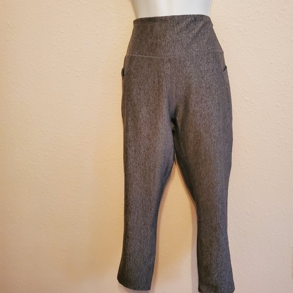 NWT Hype Gray Women's Calf Length High Waisted Capris Size L/12